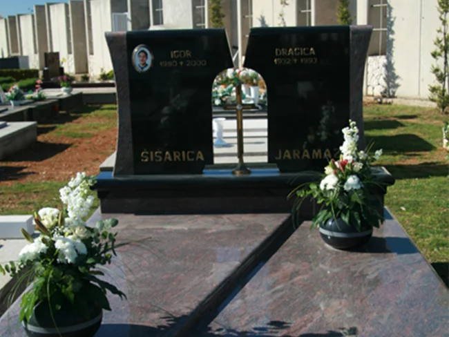 Katusa-grobnice-09